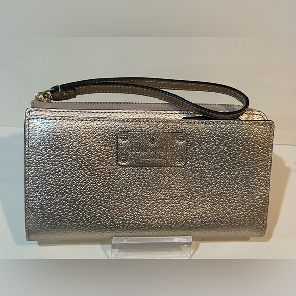 Kate Spade Blush pink metallic leather Wristlet Wallet clutch - Picture 1 of 7